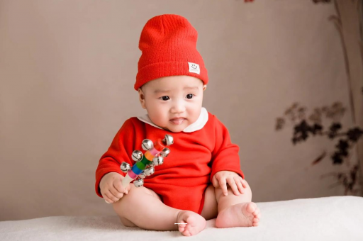 祁阳六个月宝宝总是摇头